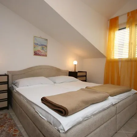 6444a Apartment
