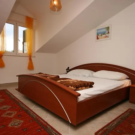 6444a Apartment *